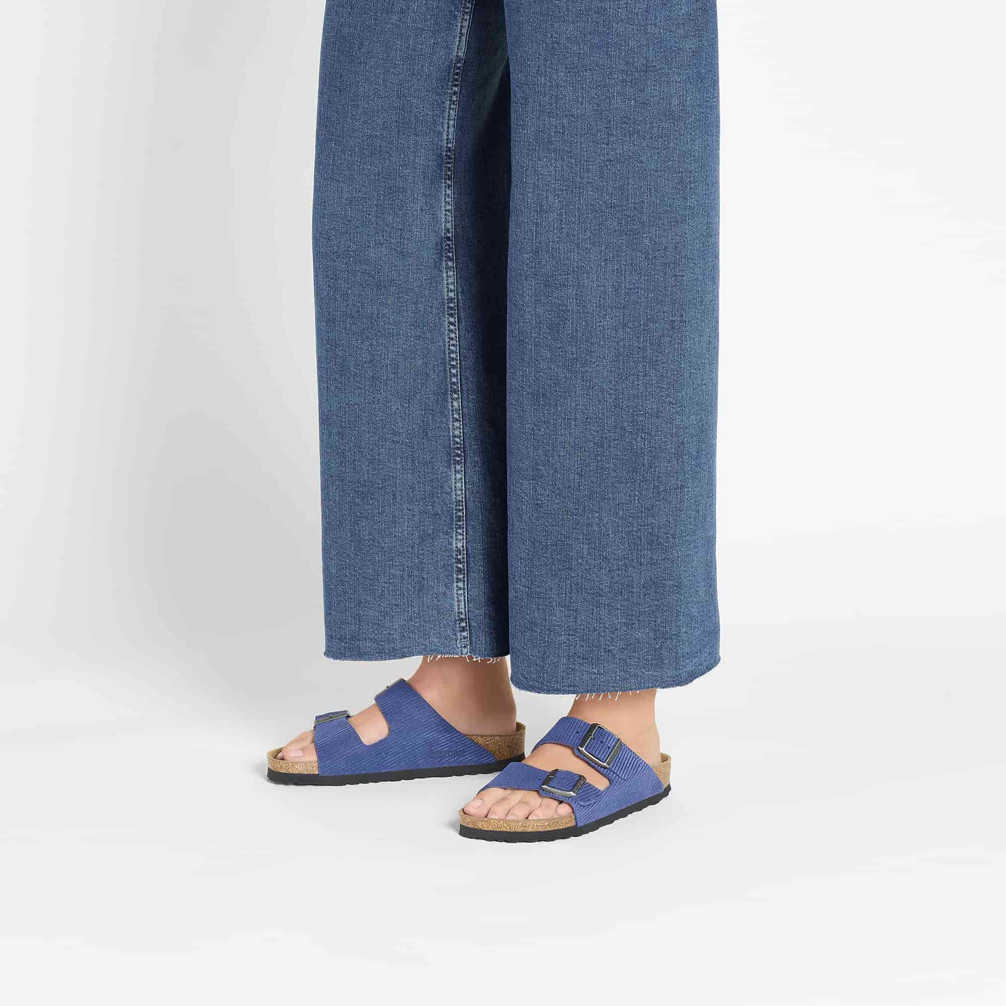 Arizona Suede Embossed - Image 7