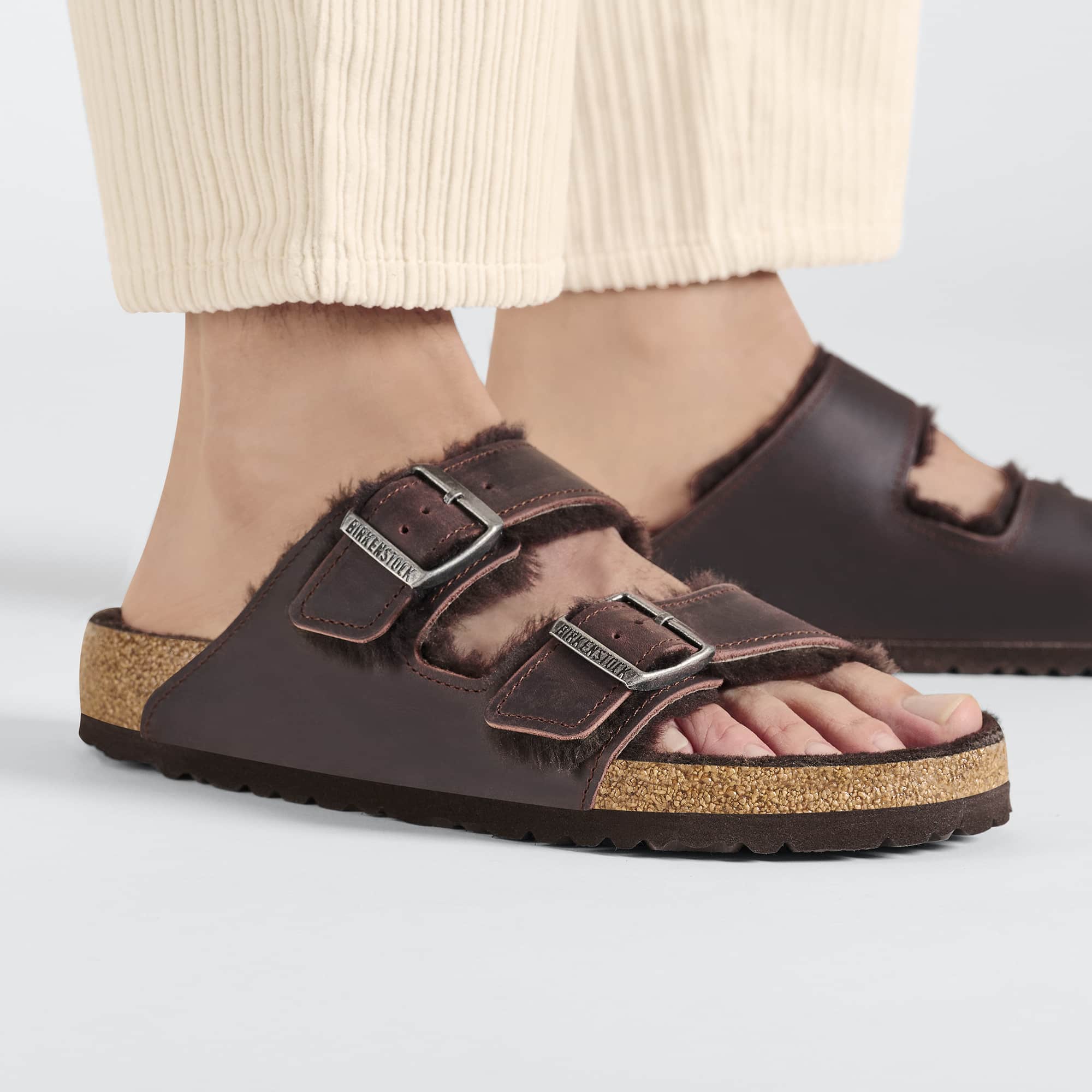 Arizona Shearling Embossed Oiled Leather - Image 8