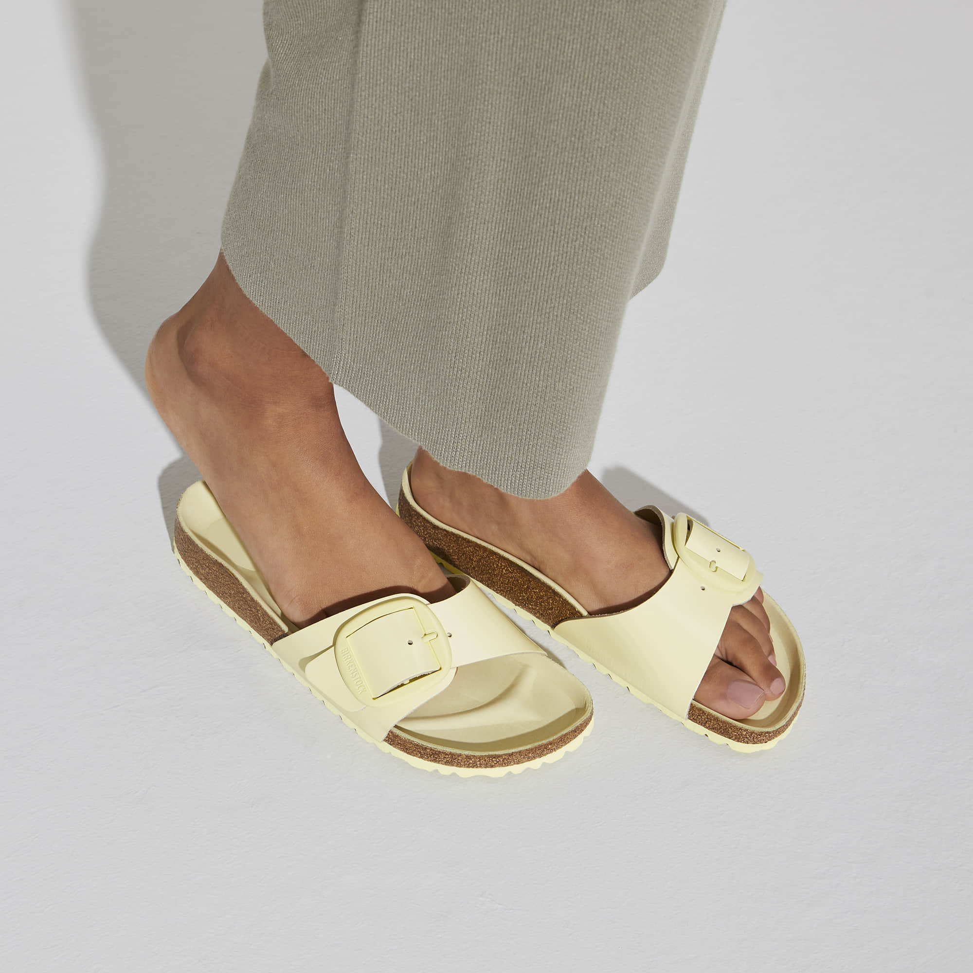 Madrid Big Buckle Natural Leather Patent - Image 9