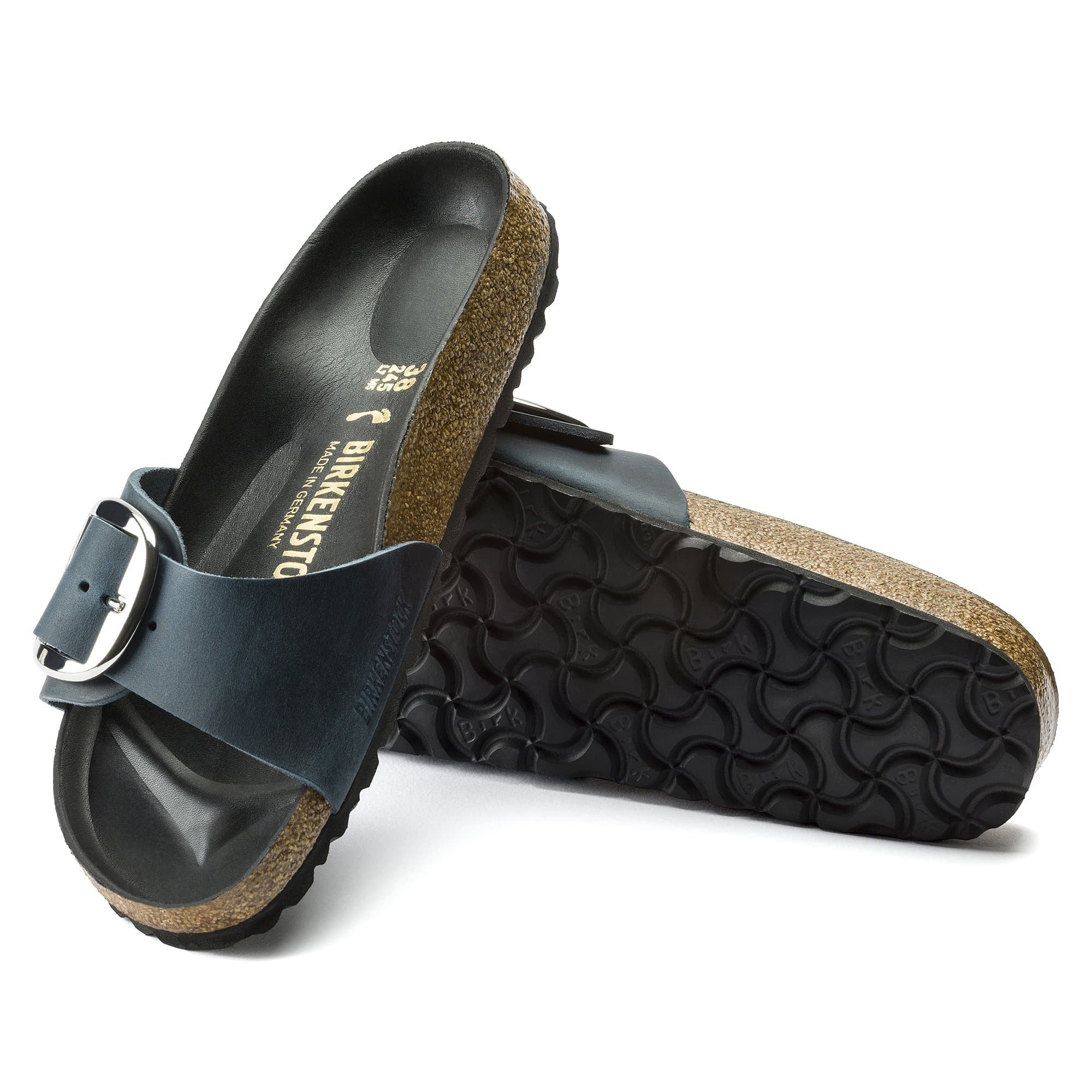 Madrid Big Buckle Oiled Leather - Image 4