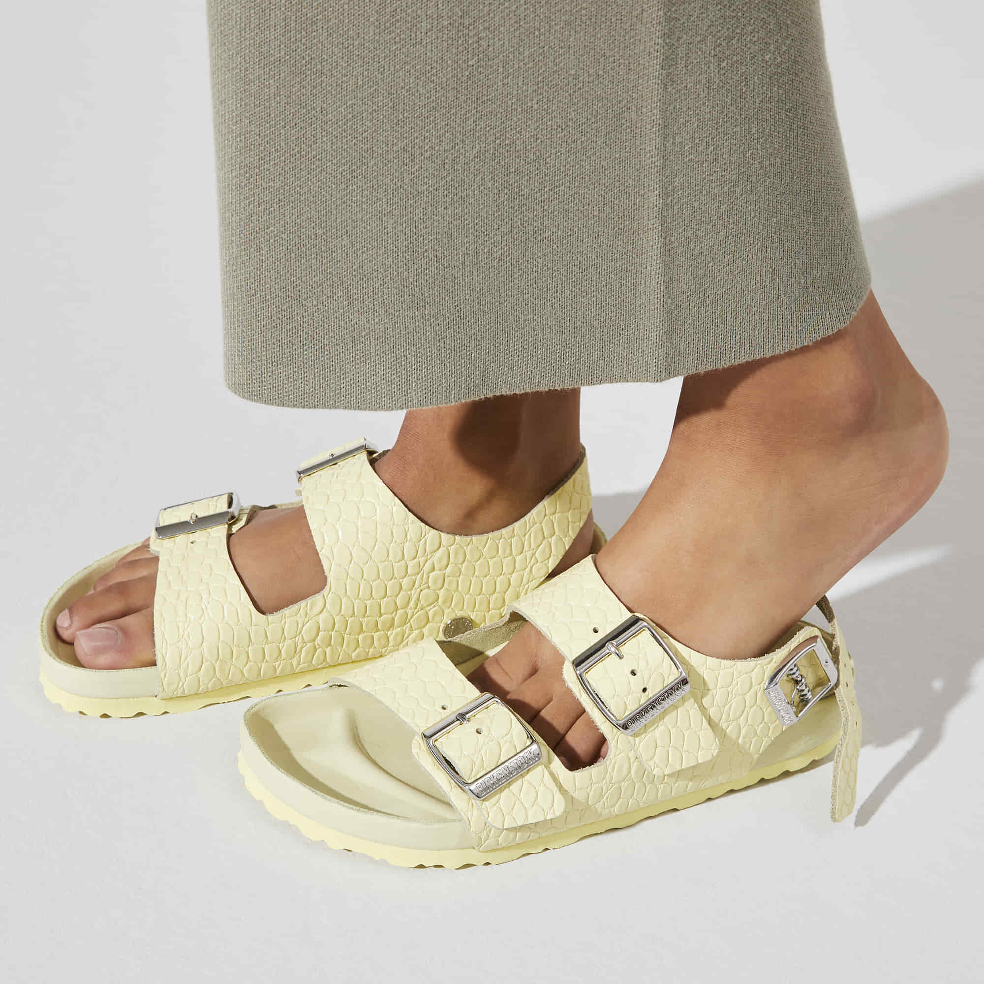 Milano Rivet Logo Embossed Natural Leather - Image 9